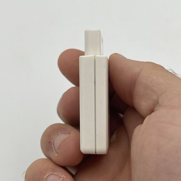 Guitar Hero Wireless Dongle Receiver White Red Octane 95025 PlayStation 2 PS2 - Picture 3 of 6